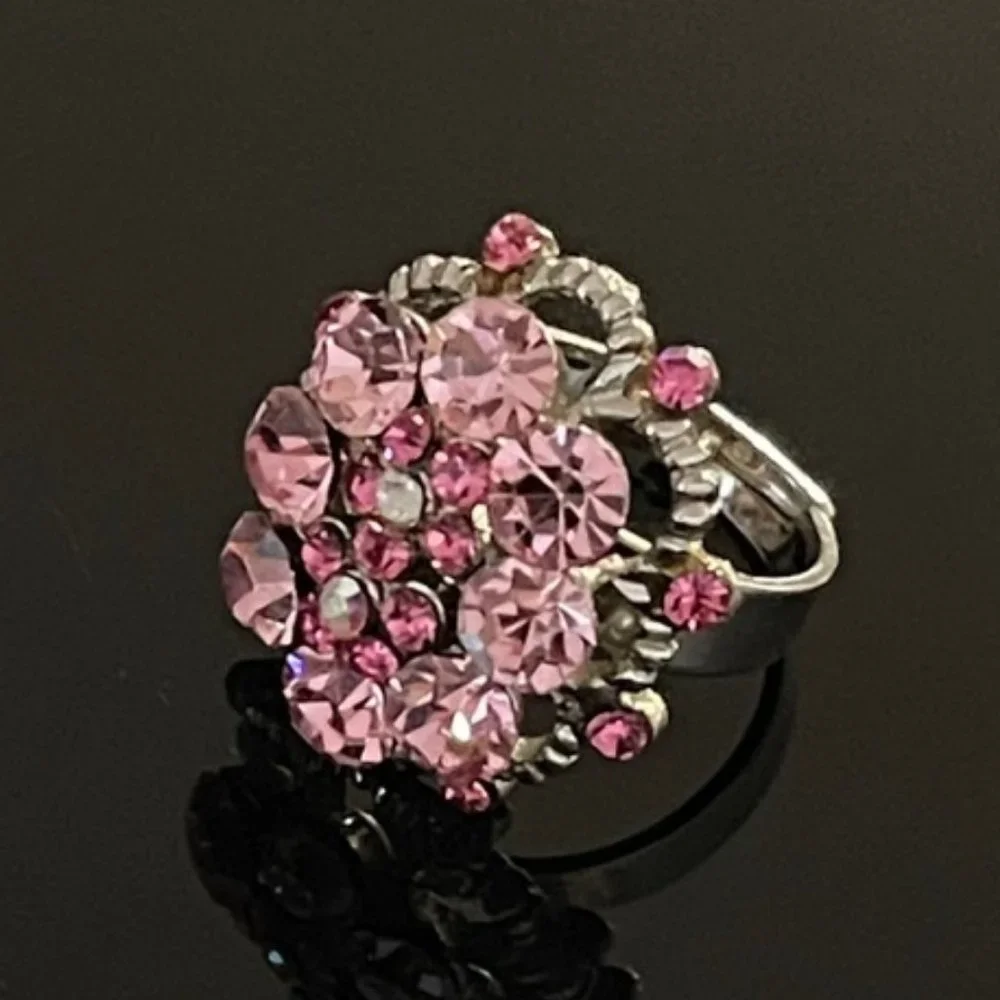 ✨Elegant Vintage Pink Rhinestones Adjustable Ring - Picture 1 of 2